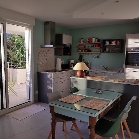 Appartement Centre Ville Beaux Arts 2 Personnes Calme Et Confort มงต์เปอลิเยร์ ภายนอก รูปภาพ